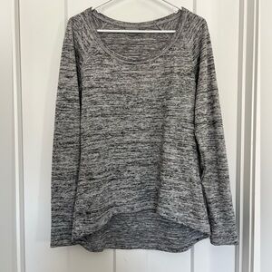 Athleta: Heathered Gray Long Sleeve Scoop Neck Top: Size Medium Tall